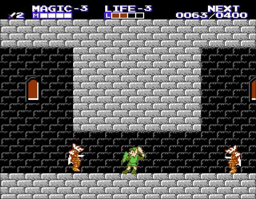 Link est flanqué de deux ennemis Wosu dans un donjon de Zelda 2 : L'aventure de Link
