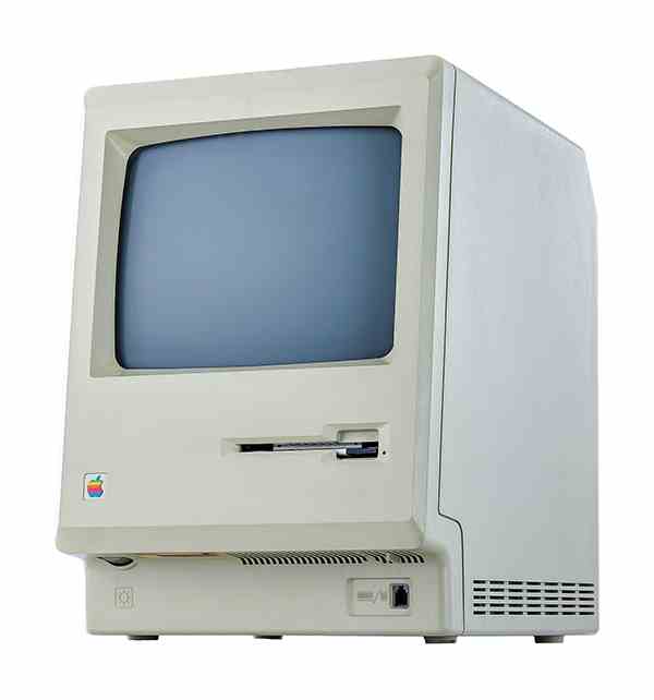 Le Macintosh 128K devrait se vendre au moins 200 à 300 dollars. 