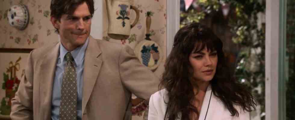 Ashton Kutcher admet que travailler avec Mila Kunis sur cette émission des années 70 était bien plus gênant que d'apparaître dans cette émission des années 90