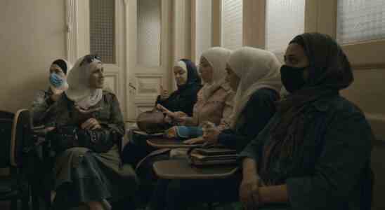 Berlin Panorama Doc 'Sous le ciel de Damas' enregistre la guerre silencieuse contre les femmes en Syrie Les plus populaires doivent être lus Inscrivez-vous aux newsletters Variety Plus de nos marques