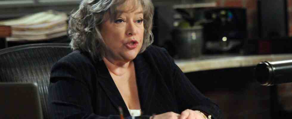 CBS ordonne le redémarrage de Matlock avec Kathy Bates dans le rôle-titre