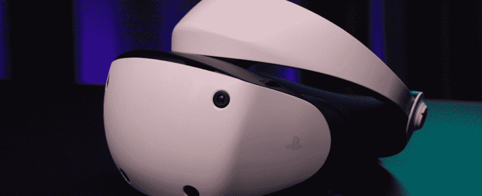 PSVR 2 Review Image showing the headset, and lens adjustment scrolling wheel on the top left of the headset