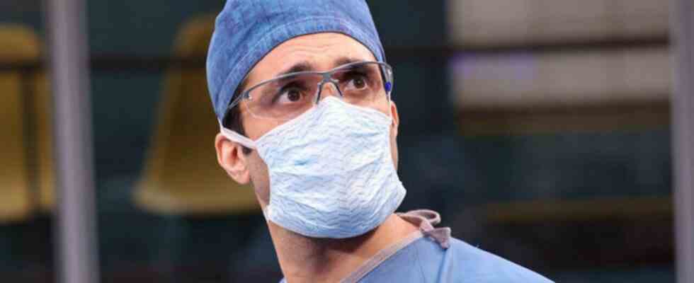 Crockett doing surgery in Chicago Med Season 8