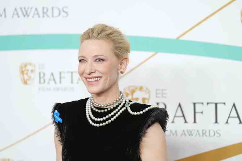 Londres, ANGLETERRE - 19 FÉVRIER : Cate Blanchett assiste aux EE BAFTA Film Awards 2023 au Royal Festival Hall le 19 février 2023 à Londres, en Angleterre.  (Photo de Dominic Lipinski/Getty Images)