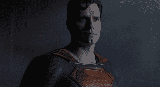 James Gunn corrige de fausses informations sur le licenciement d'Henry Cavill, et maintenant nous nous sentons plus mal pour l'ancien Superman