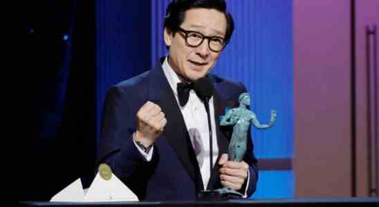 Ke Huy Quan devient le premier film masculin asiatique à remporter les SAG Awards pour "Everything Everywhere All at Once"