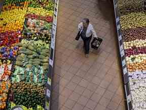Le coût des aliments achetés dans les magasins a augmenté de 11,4 % en janvier par rapport à l'année précédente, le cinquième mois consécutif où l'inflation des aliments a dépassé 11 %.