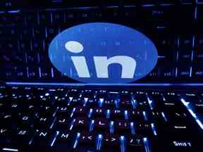 LinkedIn a déclaré avoir cherché à bloquer des dizaines de millions de faux comptes ces derniers mois.