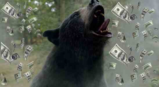 L'ours de la cocaïne mord un week-end d'ouverture beaucoup plus important au box-office que prévu