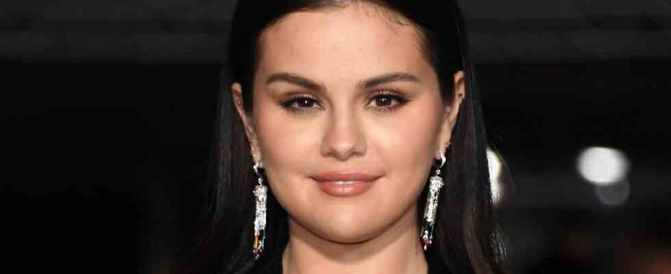 Selena Gomez ne se sent plus hantée par son passé Disney : « Je ne m'en sens définitivement pas débarrassée », mais « Parfois, je me fais déclencher » Les plus populaires doivent lire