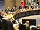 Le conseil municipal d'Ottawa a débattu et approuvé le budget 2023 à l'hôtel de ville d'Ottawa, le 1er mars 2023.