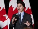 Le premier ministre Justin Trudeau prend la parole lors d'un événement de financement du Parti libéral à l'hôtel Fort Garry à Winnipeg, le jeudi 2 mars 2023.  