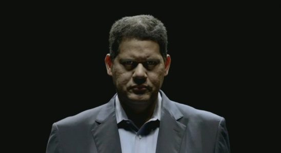 Aléatoire: Reggie Burns E3 avec comparaison Miiverse