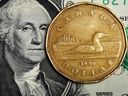 Un dollar canadien plus faible a le potentiel de compliquer la tentative de la Banque du Canada de contenir les pressions sur les prix, a déclaré la sous-gouverneure Carolyn Rogers.