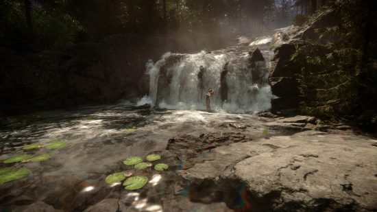 Fils de la forêt - Virginia se lave sous une cascade
