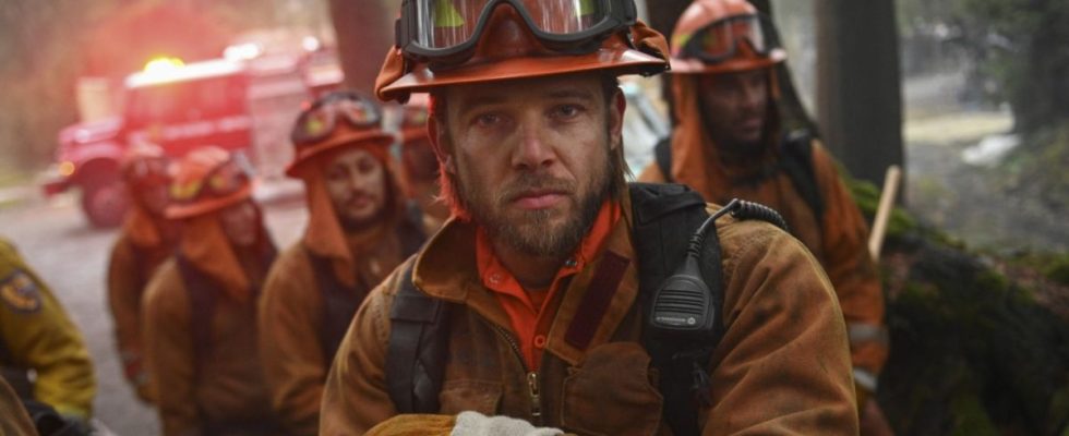 Bode and other firefighters on Fire Country