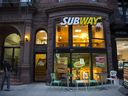 Subway est l'une des plus grandes chaînes de restauration rapide au monde, avec environ 37 000 établissements dans plus de 100 pays.
