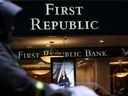 Une succursale de la First Republic Bank à Midtown Manhattan, New York.