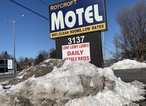 Le Roycroft Motel a connu des jours meilleurs.  BRAD HUNTER / SOLEIL DE TORONTO