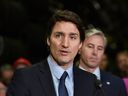 Justin Trudeau a déclaré que certains politiciens ne prenaient pas au sérieux la question de l'ingérence étrangère et jouaient à des jeux «partisans».