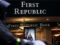 La Première République obtient 30 milliards de dollars de dépôts bancaires en sauvetage