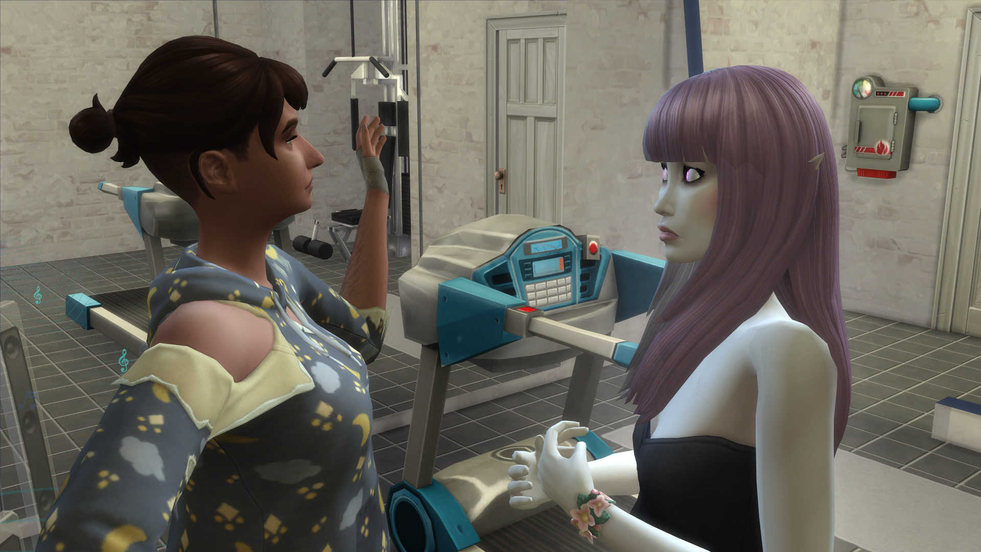 Les Sims 4 - Une jeune femme aux cheveux noirs attachés en arrière et portant un pull épais se dispute avec son colocataire, un vampire pâle aux oreilles pointues et aux cheveux roses.
