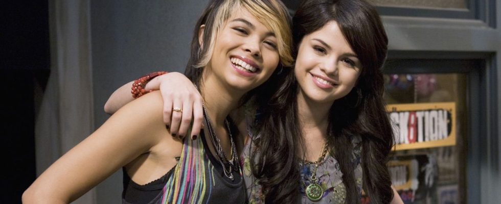 Le patron des Wizards of Waverly Place confirme la théorie des fans de longue date sur le personnage de Selena Gomez