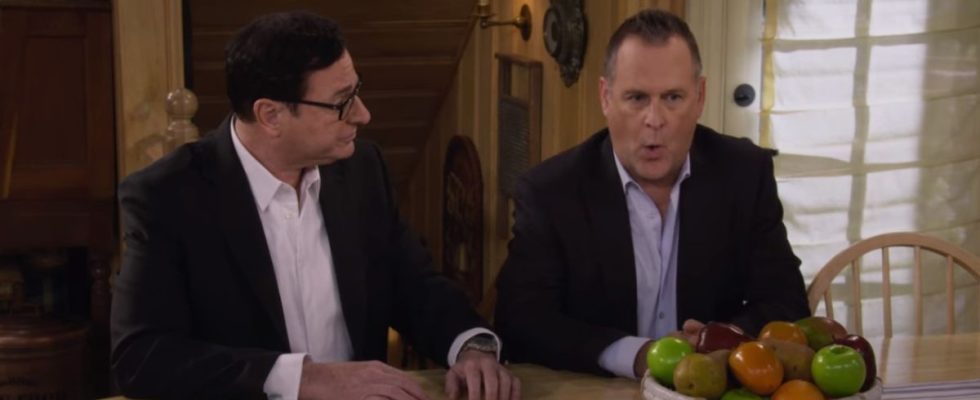 Danny and Joey sitting at kitchen table in Fuller House series finale