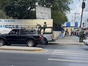 Les autorités mexicaines recherchent des preuves alors qu'elles s'efforcent de localiser quatre Américains qui ont été kidnappés peu de temps après avoir traversé la frontière avec Brownsville, Texas, à Matamoros, Mexique, le 6 mars 2023.