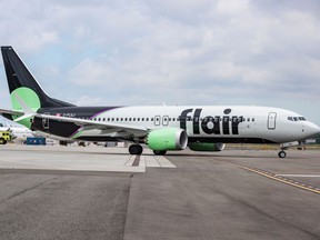 Certains vols Flair Airlines ont été annulés samedi après que quatre de ses avions loués ont été saisis dans ce que la compagnie a décrit comme un 