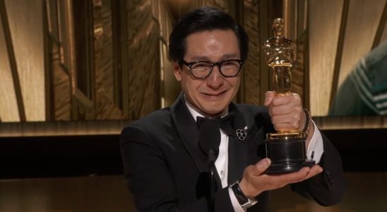 Ke Huy Quan de Everything Everywhere All At Once prononce un discours émouvant aux Oscars