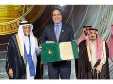Le prix King Faisal décerne 1 million de dollars en reconnaissance du développement d'un vaccin contre la COVID-19, de l'ingéniosité des nanotechnologies contribuant à 100 percées scientifiques qui ont changé le monde et d'autres réalisations scientifiques et humanitaires clés