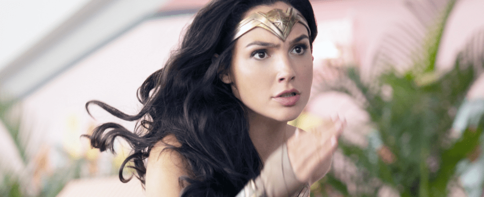 La Wonder Woman de Gal Gadot dans "Shazam 2" n'était pas un deepfake, déclare la réalisatrice : elle "a tourné en Angleterre" et "j'ai réalisé à distance" les plus populaires doivent être lues