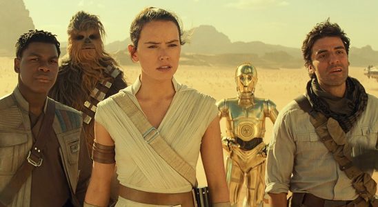 Star Wars: The Rise of Skywalker; Finn, Chewie, Rey, C-3PO and Poe Dameron.