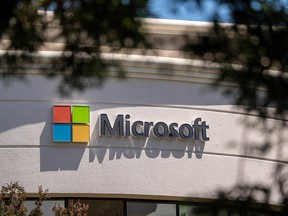 Microsoft intègre la technologie OpenAI dans ses applications Office.