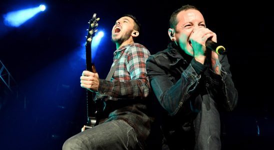 Mike Shinoda de Linkin Park dit qu'une performance d'hologramme de Chester Bennington serait "effrayante"