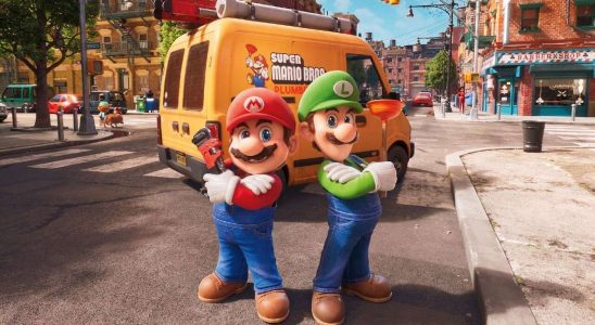 Regardez les acteurs de Super Mario Bros. chanter la chanson thème de Mario à temps pour Mario Day !