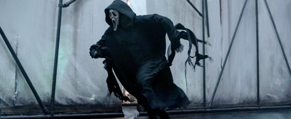 Scream 6 se fraye un chemin jusqu'au sommet du box-office avec un week-end d'ouverture de 43,5 millions de dollars