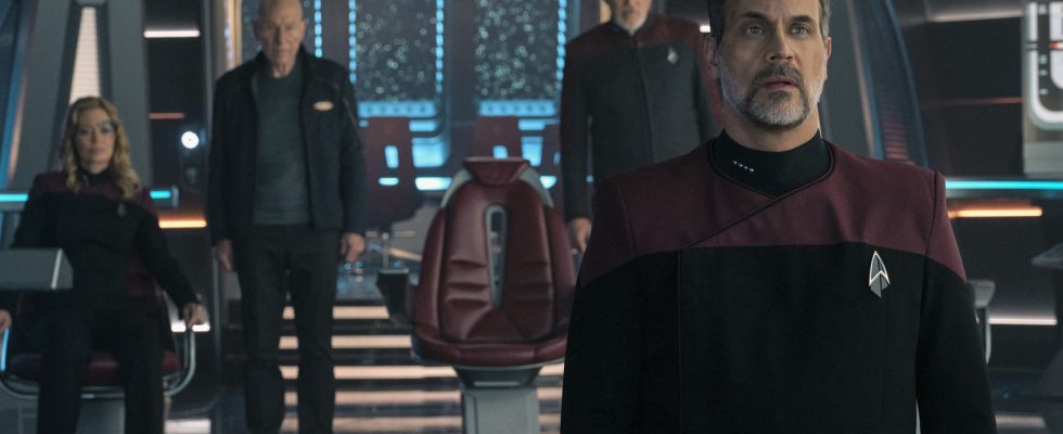 Star Trek: Todd Stashwick de Picard s'est retrouvé dans un sandwich Patrick Stewart-Jonathan Frakes [Exclusive Interview]