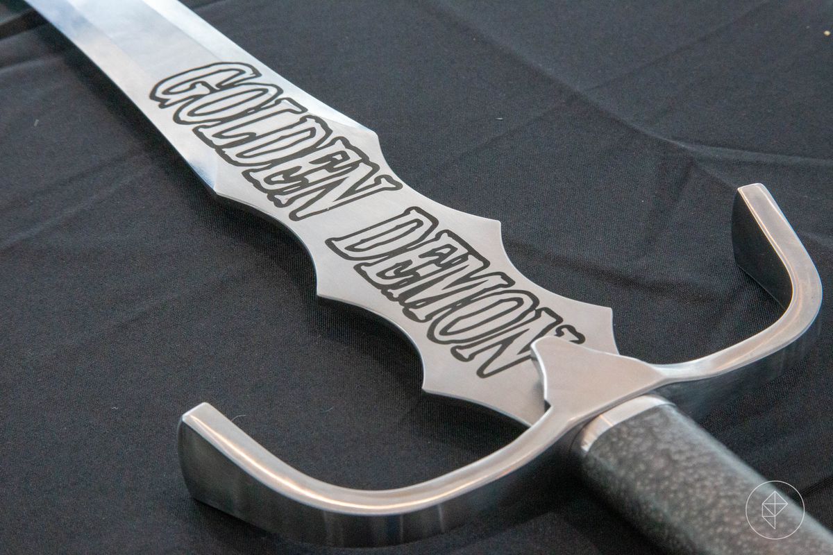 L'épée Slayer, donnée au vainqueur de chaque Golden Demon.
