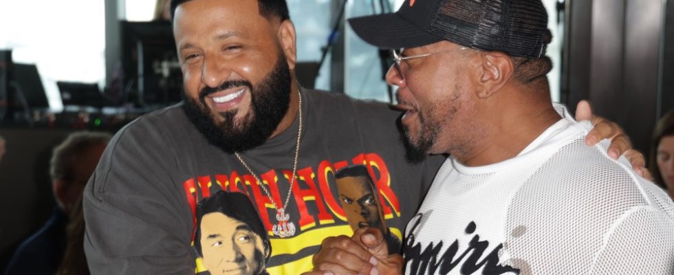 DJ Khaled rend hommage à "Idol" Timbaland lors de l'événement Variety's Miami Entertainment Town : "Sa musique jouera pour toujours"