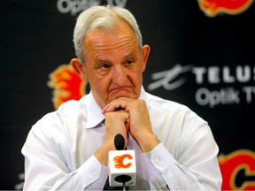 L'entraîneur-chef des Flames de Calgary, Darryl Sutter, a admis que son club n'avait pas obtenu assez de points à domicile cette saison.