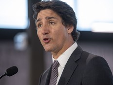 Le premier ministre Justin Trudeau ne s'est pas engagé à maintenir le dépôt de la GRC à Regina