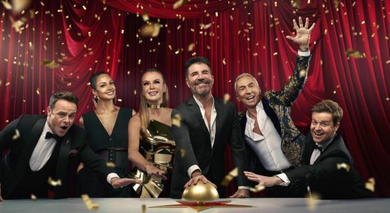 Britain's Got Talent voit Simon Cowell frapper son Golden Buzzer