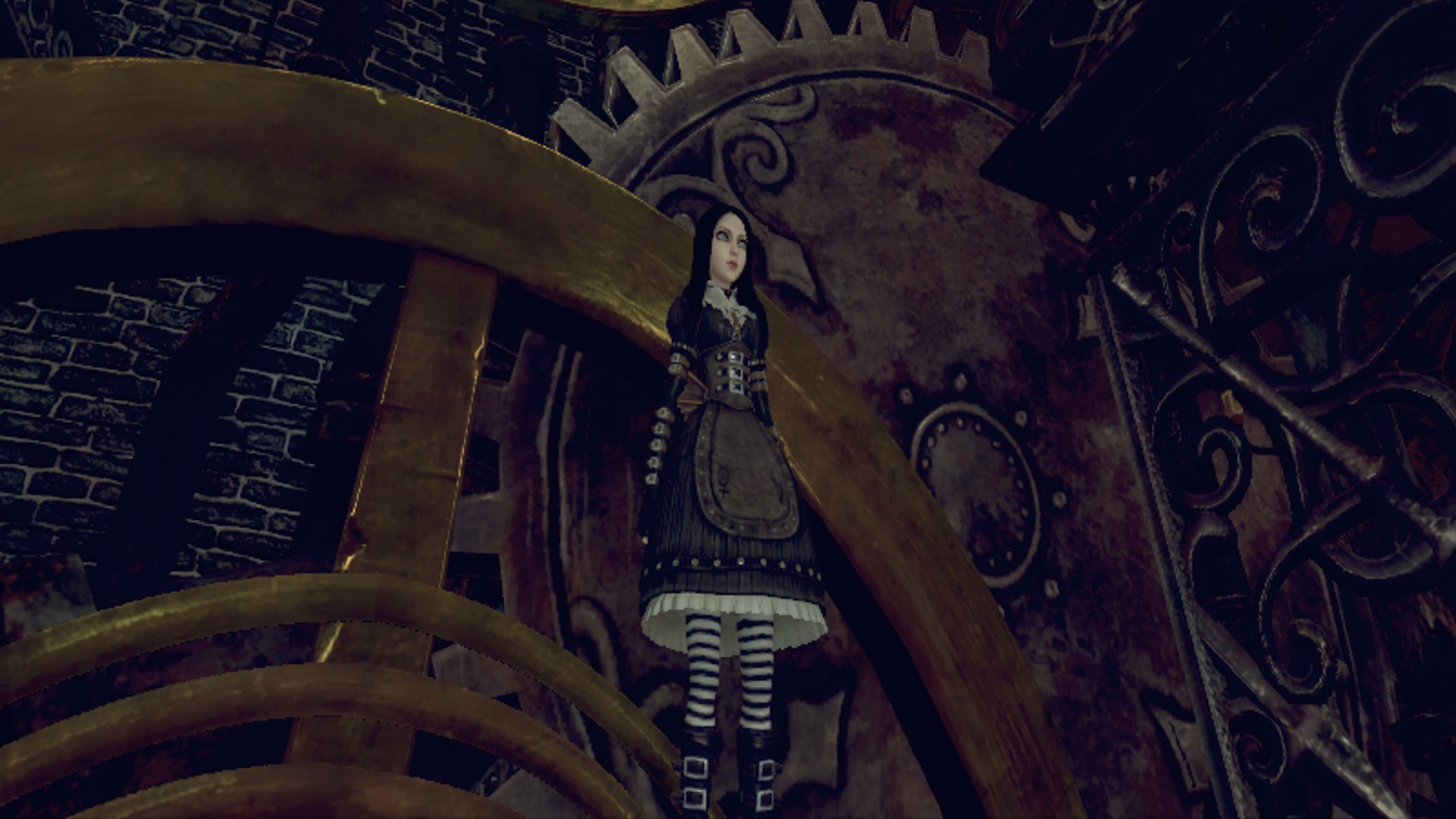 Alice: Madness Returns - Alice avec des rouages ​​et des roues derrière elle
