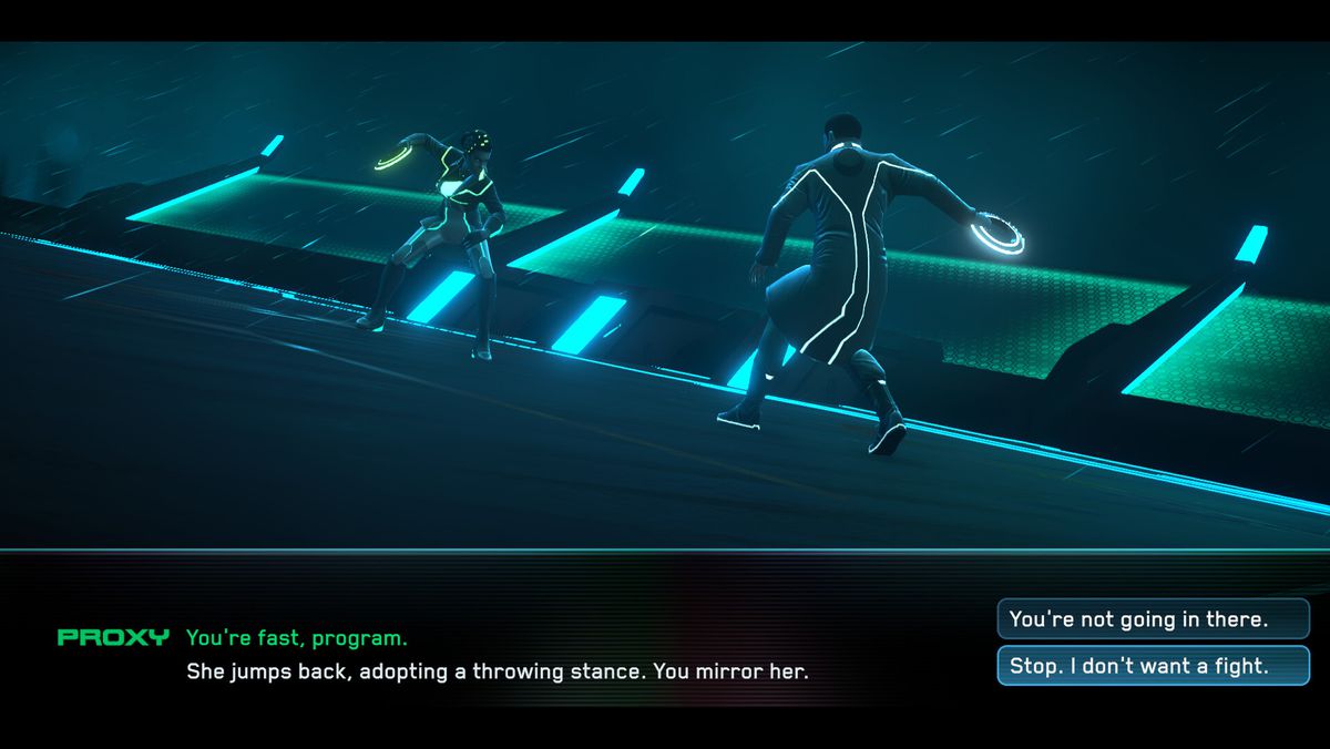 Une capture d'écran de Tron: Identity, mettant en vedette Proxy et Query face à face dans un duel de disques légers.