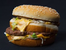 McDonald's ramène le Hamburglar pour promouvoir des ajustements à ses hamburgers