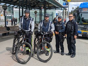 L'équipe mobile d'application de la loi de rue de la GRC de Surrey se joint à la Metro Vancouver Transit Police pour intensifier les patrouilles autour des centres de transport en commun après une série d'incidents violents.