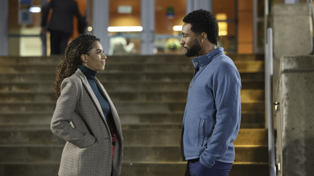 Kelly McCreary comme Maggie et Anthony Hill comme Winston dans 'Grey's Anatomy' Saison 19 Episodes 14 & 15