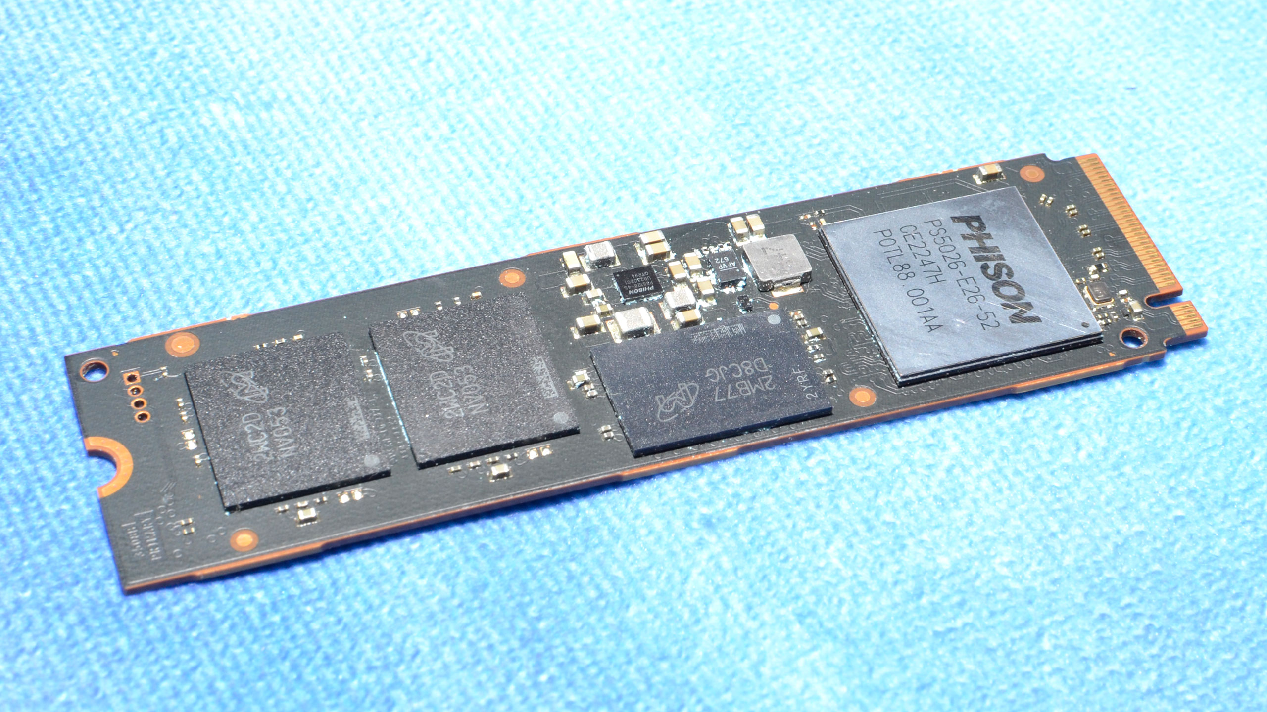 SSD Crucial T700